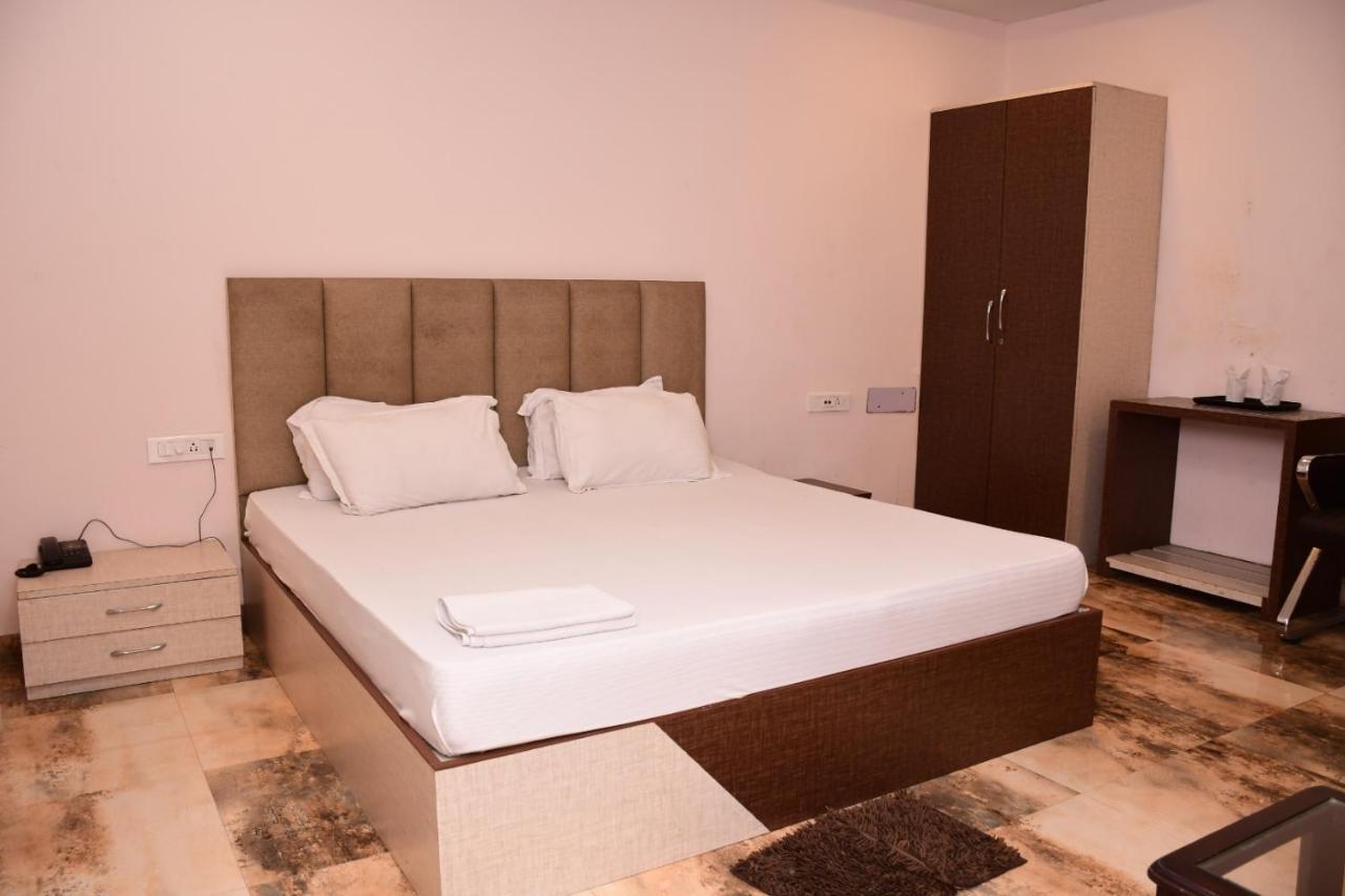 Hotel Tourist Inn Siliguri Exterior photo